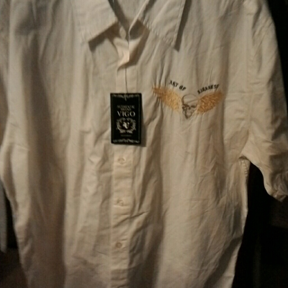 Men's shirt